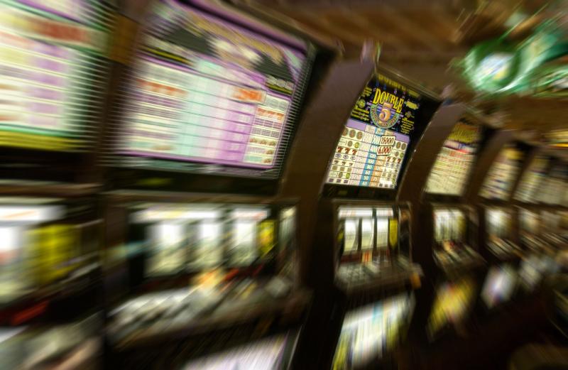 Интернет казино представляет демо портал и . и абсолютно новые игровые автоматы (slots