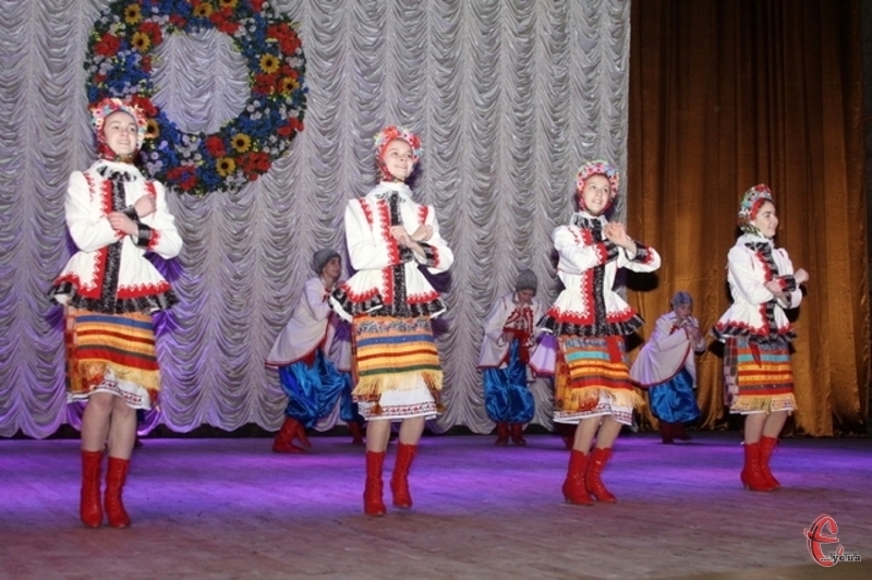 Хмельницький представить ансамбль танцю «Подолянчик»