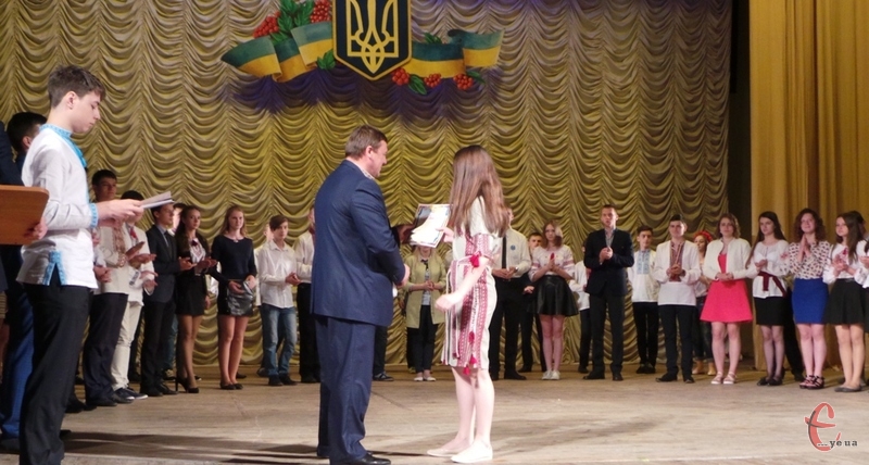 Катерина Скомороха приймала участь у трьох різних секціях з Малої академії наук України