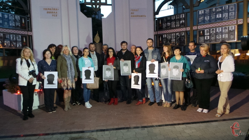 Журналісти Хмельницького вшанували пам'ять Георгія Гонгадзе.