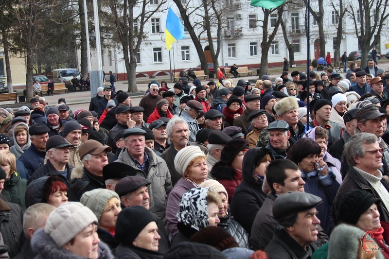 На майдан у Хмельницькому вийшло декілька сотень людей