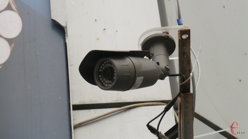 Камери допоможуть правоохоронцям ловити злочинців