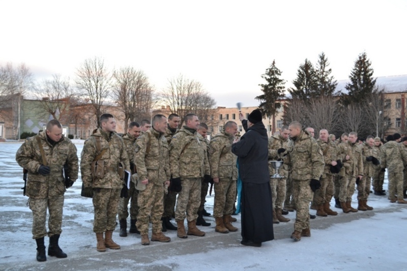 Тридцять військовослужбовців 11-го понтонно-мостового батальйону відправилися на Схід для виконання завдань у зоні АТО