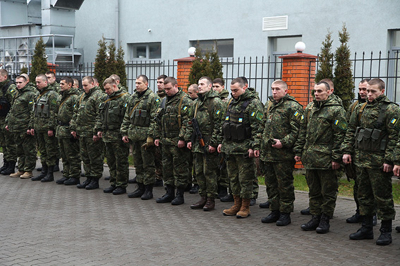 Пісдя невеликої перерви хмельницькі поліцейські знову поїхали на Схід України