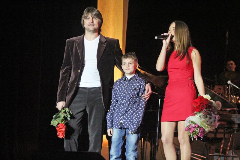 Андрій Клименко із сином Матвієм та донькою Олександрою.