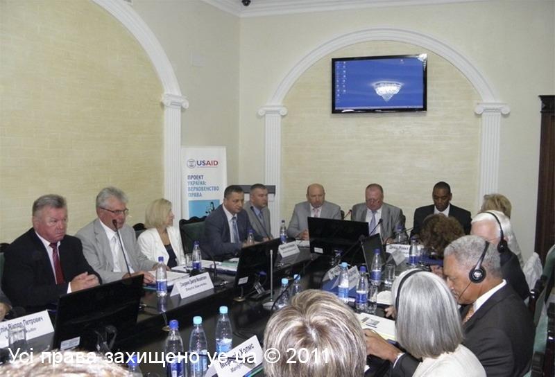 У Кам’янці-Подільському в рамках проекту «Україна: верховенство права» кілька днів працювали представники судової влади.