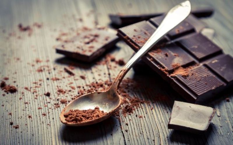 10 січня у світі відзначають День чорного шоколаду