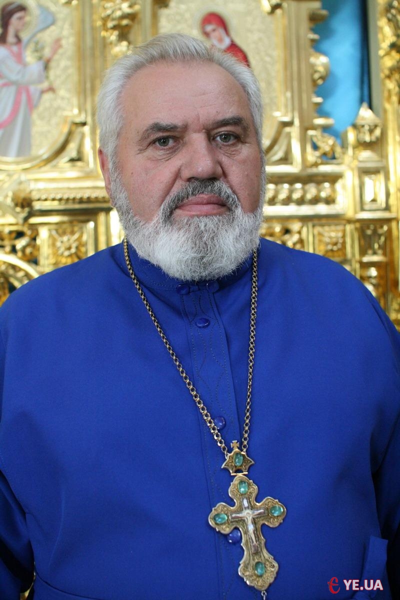 Протоієрей церкви Різдва Пресвятої Богородиці Михайло Козовий