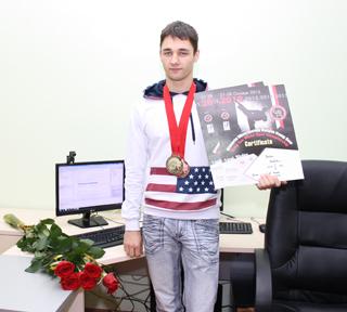 Сергій Стахів із медалями.