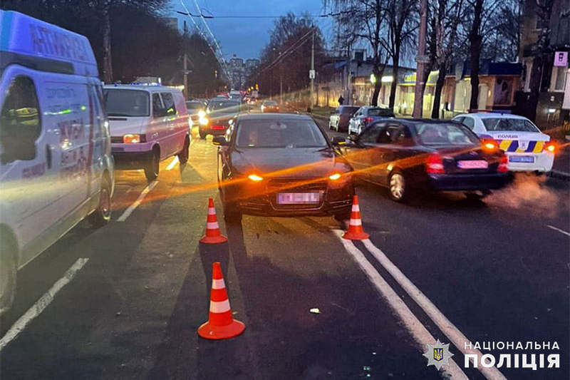 Аварія сталася на вулиці Панаса Мирного в Хмельницькому