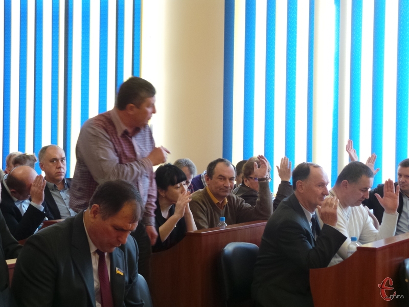 Депутати проголосували за присвоєння звання «Почесний громадянин Хмельницького району» двом подолянам.