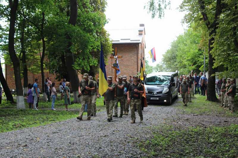 Вічна шана полеглим українським захисникам..