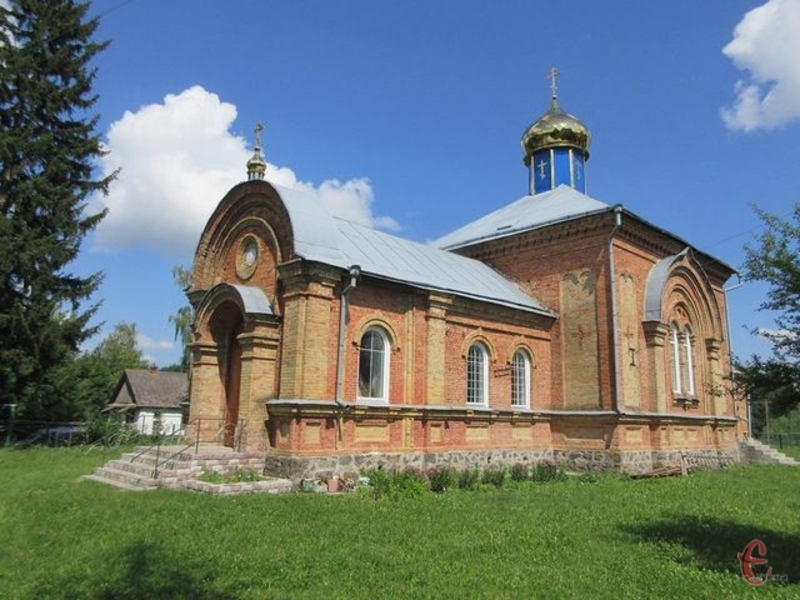 У цій церкві, переказують, відбулося таїнство вінчання Миколи Леонтовича та Клавдії Жовткевич