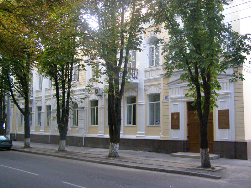 У цьому будинку 10 червня 1919 року заарештували Петра  Болбочана
