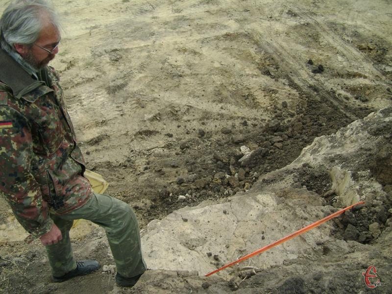 У 2010 році в Лісових Гринівцях знайшли невідомі поховання