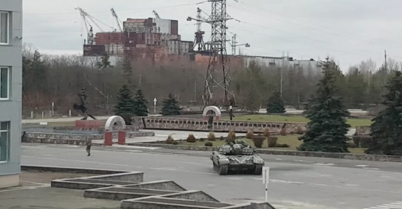 Чорнобильську АЕС російські окупанти захопили у другій половині дня 24 лютого. 