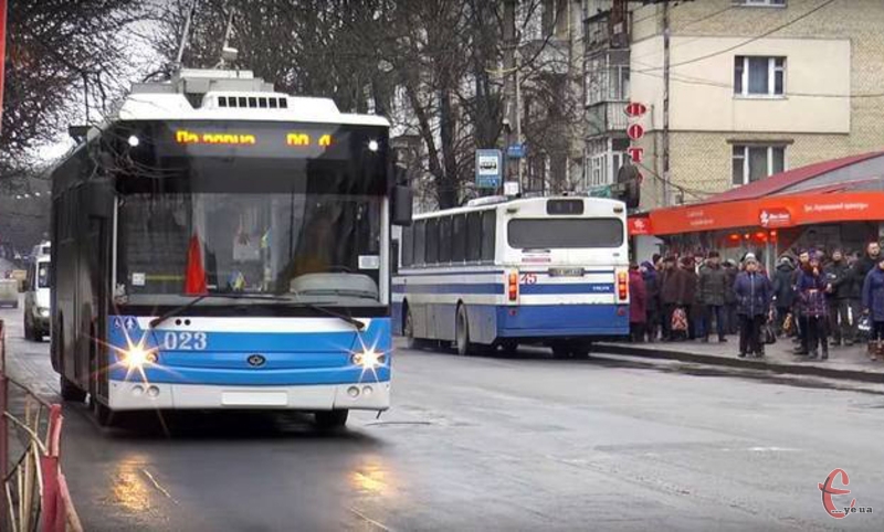 Валідаторами укомлектують як комунальний так і приватний транспорт