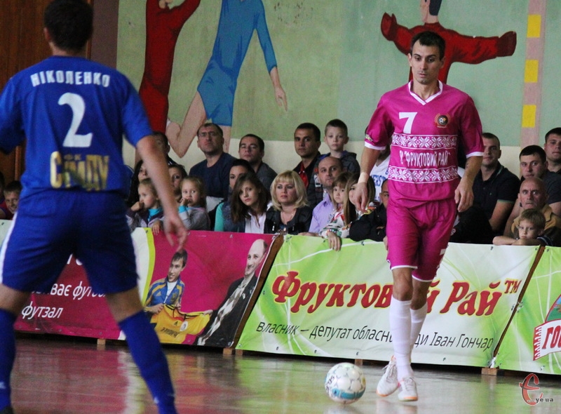 Дмитро Калуков у сезоні 2014/2015 років забив у ворота суперників 29 голів