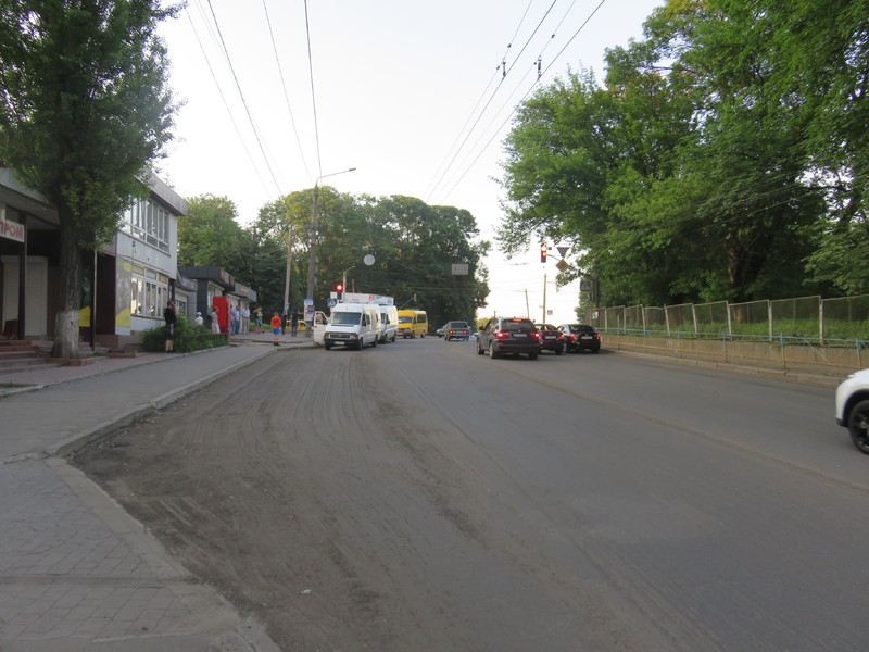 Ввечері 29 червня у Хмельницькому планують перекрити рух транспорту на ділянці на вулиці Степана Бандери поблизу перехрестя з проспектом Миру