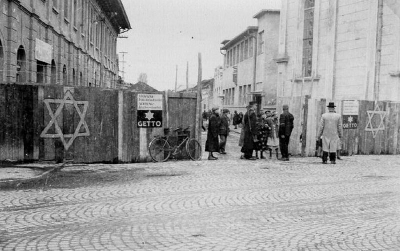 14 грудня 1941 року в Проскурові було утворено єврейське гетто