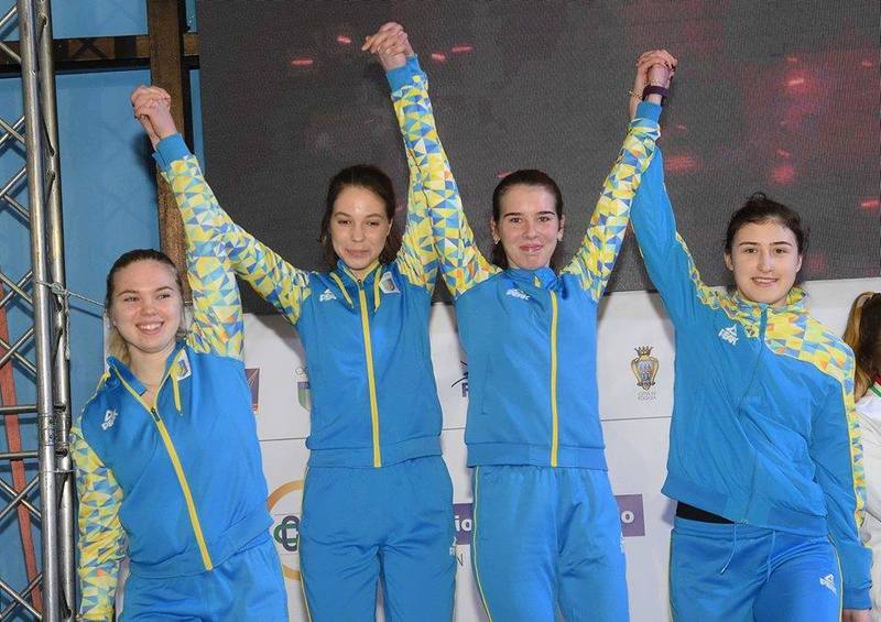 Хмельничанка Єва Мазур (друга ліворуч) стала срібною призеркою чемпіонату Європи в складі збірної України