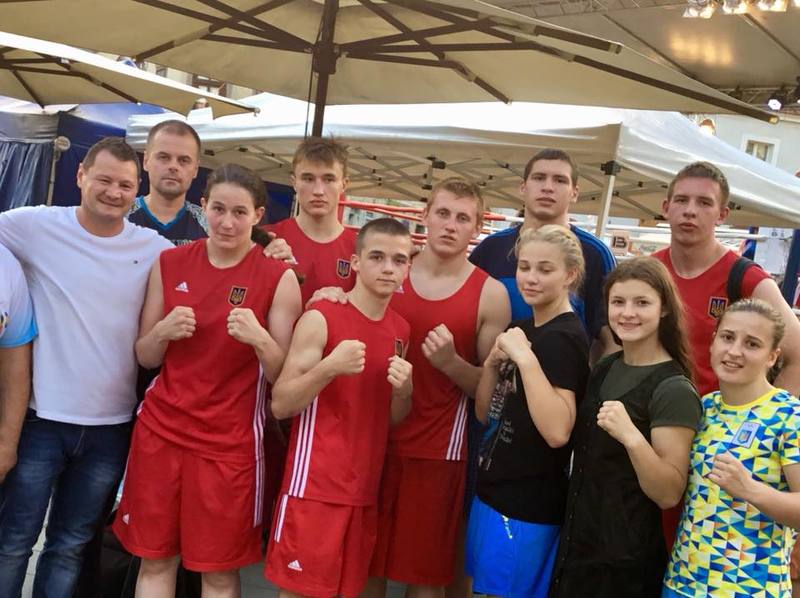 Українські боксери здобули в Угорщині 9 медалей