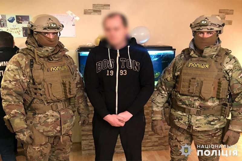 Правоохоронці затримали в Хмельницькому підзрюваних у нападі на ювелірів з Донецької області