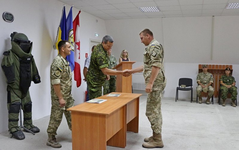 Ще 14 військовослужбовців завершили курс підготовки за стандартами НАТО