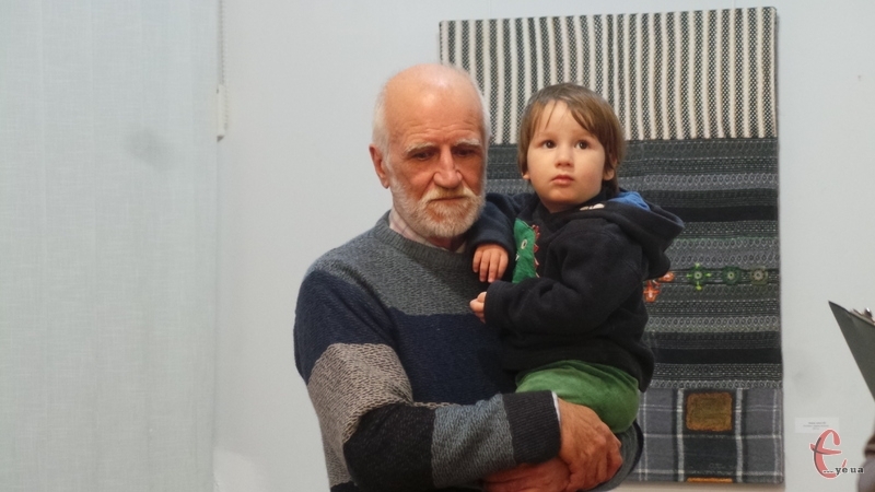 Олександр Гуменчук з онуком. 