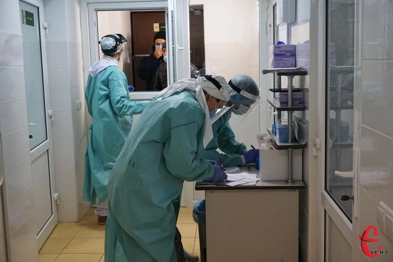 Минулого тижня в лікарнях області перебував 61 пацієнт з COVID-19