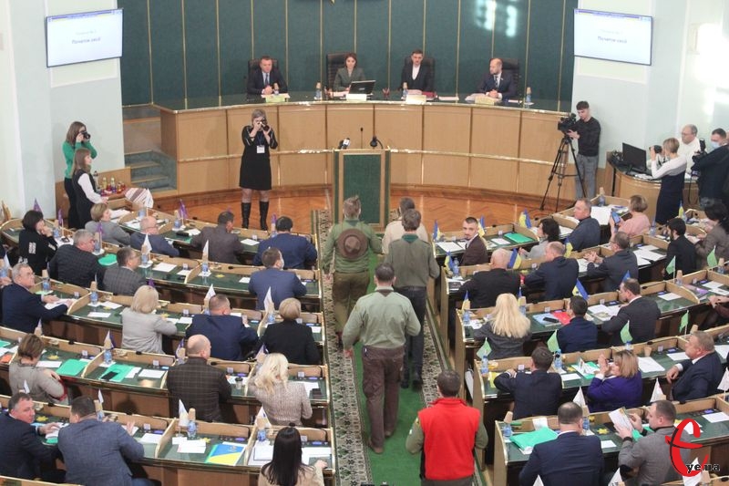 Хмельницька обласна рада звернулася до Президента та Голови Верховної Ради України щодо недопущенням закриття стаціонарних поштових відділень