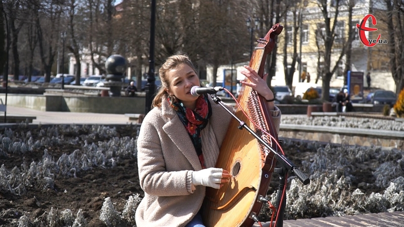Марина Круть дала концерт у центрі Хмельницького