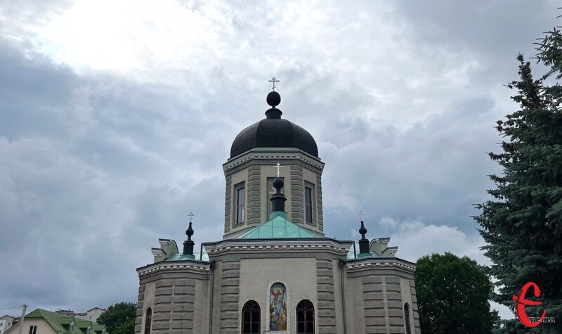У червні на Хмельниччині налічується вже майже 7 сотень релігійних громад ПЦУ 