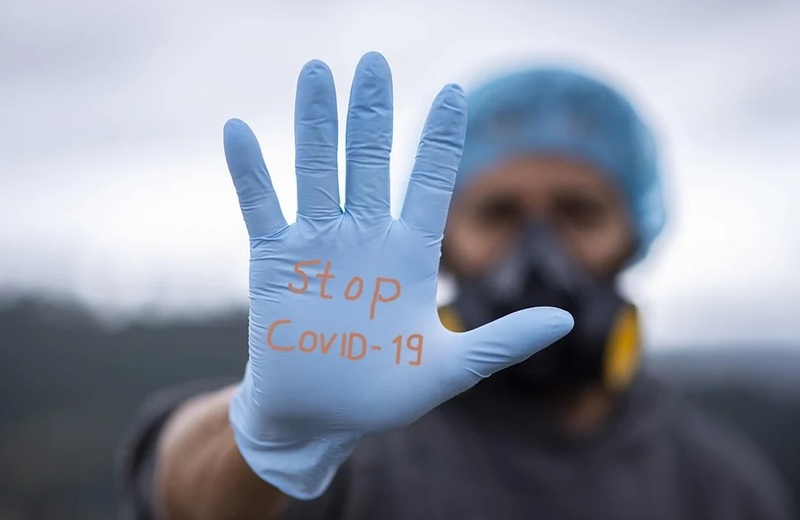 В Україні за добу виявили понад 9 сотень нових випадків коронавірусу