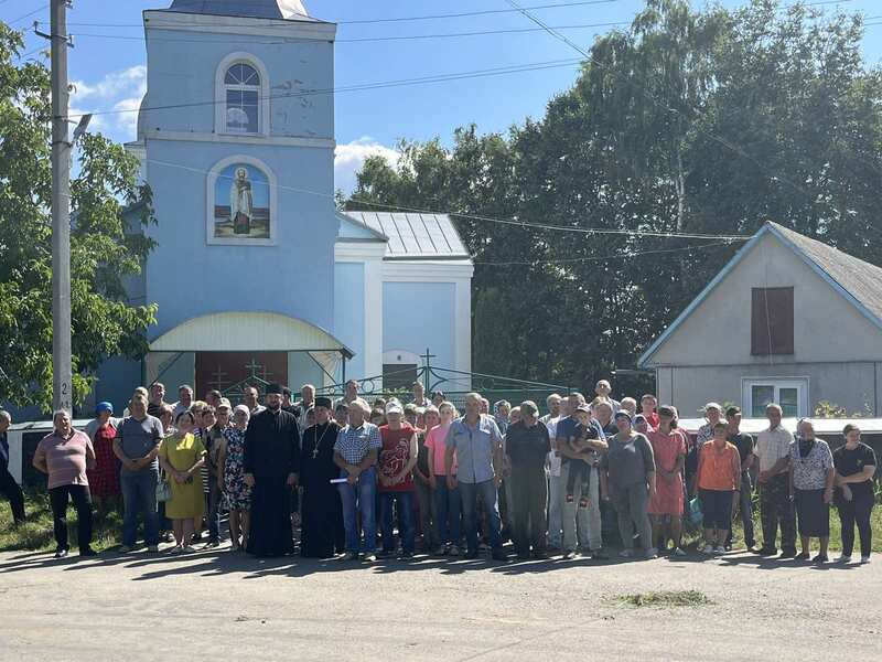 29 липня рішення перейти до ПЦУ на зборах релігійної громади одностайно прийняли жителі села Гречинці