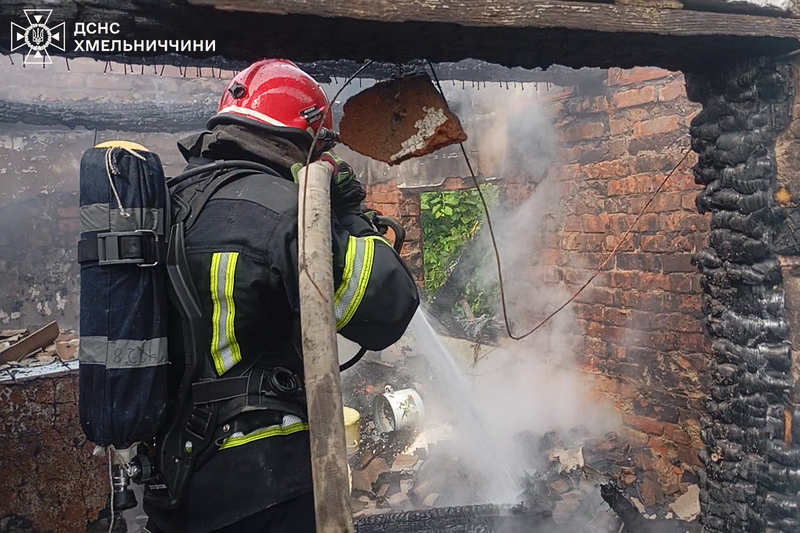 Минулої доби на Хмельниччині було зареєстровано 9 пожеж