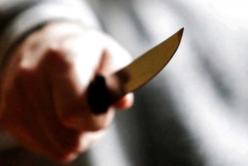 54-річний чоловік наніс потерпілій 9 ножових поранень