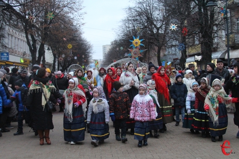8 січня пройшов традиційний для Хмельницького Парад вертепів