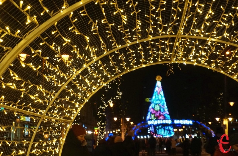 Православна церква України дозволила святкувати Різдво 25 грудня за умови, якщо  парафіяни храмів висловлять відповідне бажання