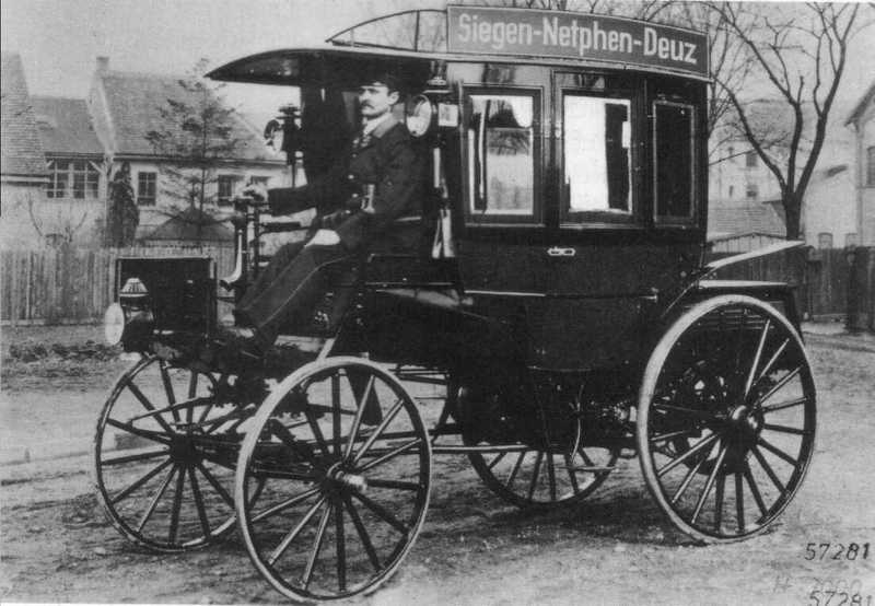 Перший у світі моторизований омнібус, 1895 рік