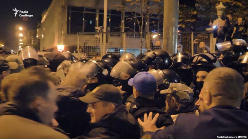 У Києві були зафіксовані декілька протистоянь учасників акції та правоохоронців
