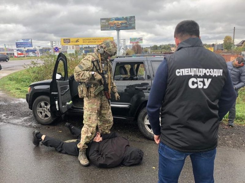 Правоохоронці затримали чотирьох організаторів протиправного бізнесу у Львові