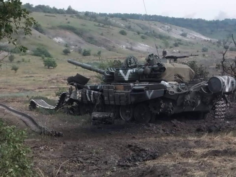 Від початку російського вторгнення 24 лютого 2022 року, захисники України знищили 1638 ворожих танків