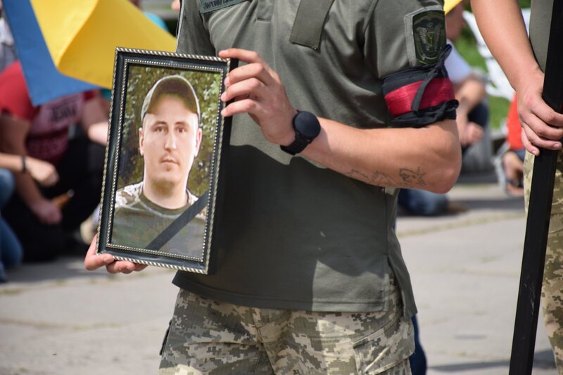 Валерій Олійник загинув 13 серпня у Пісках Донецької області