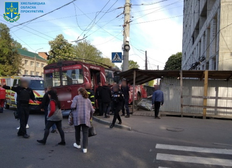 У травні минулого року 38-річний водій тролейбуса, який рухався за маршрутом № 14 у Хмельницькому, з