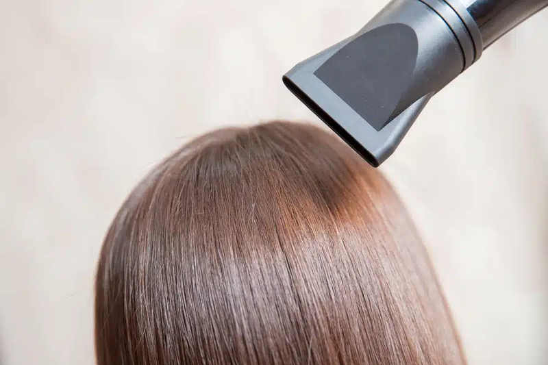 Користування стайлерами Dyson з ефектом Коанда є безпечним і корисним для волосся
