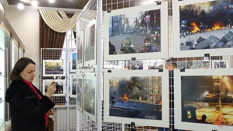 Київський фотохудожник зібрав велику кількість фотоматеріалів про події Революції Гідності