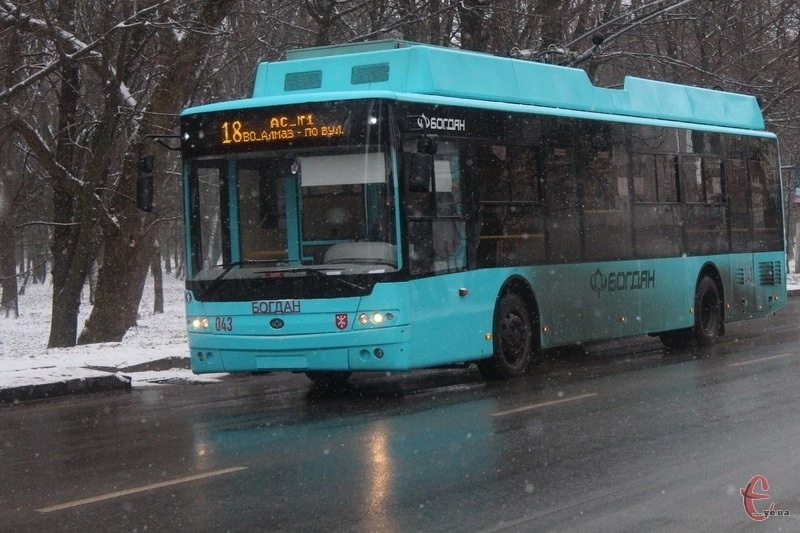 Деякі тролейбусні маршрути мають замінити автобуси
