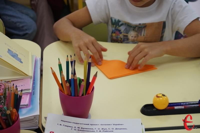 У Чемеровецькій громаді для навчання у школах очний формат навчання обрали для наймолодших школярів