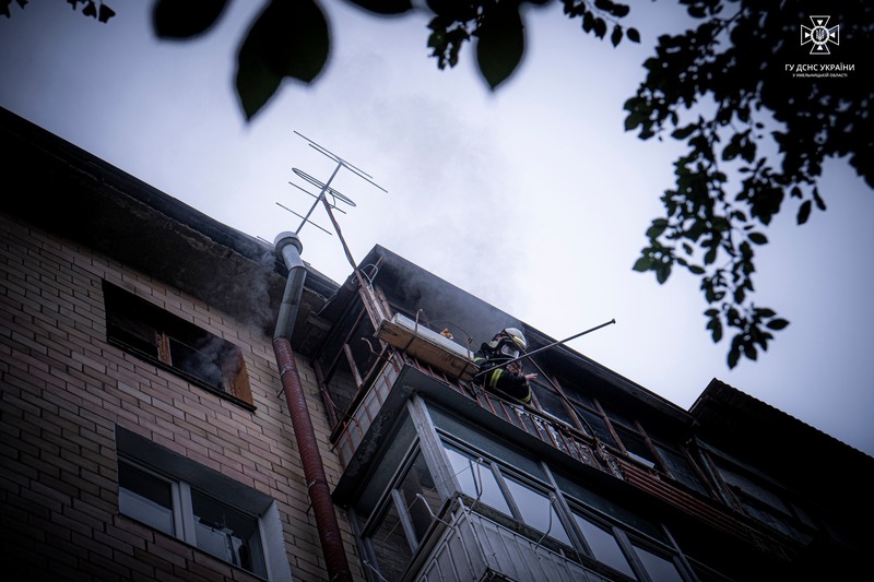 Пожежа виникла в будинку на вулиці Зарічанській